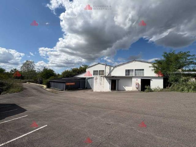 Local Commercial vente à Chalon-sur-Saône, Epervans
