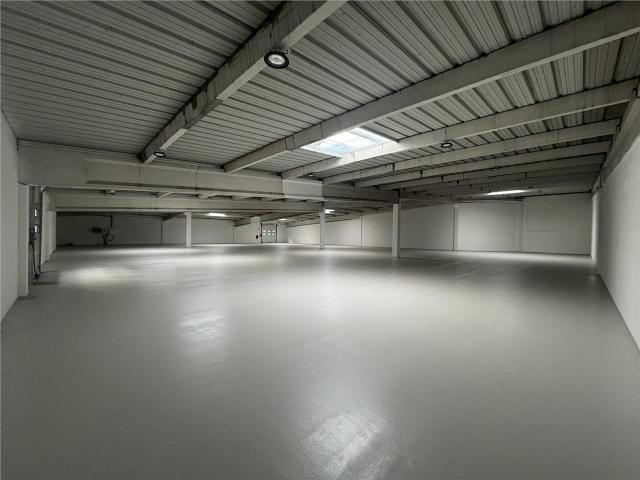 Local Commercial vente à Rambouillet, Maurepas