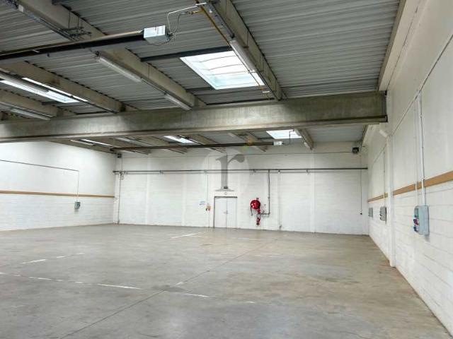 Local Commercial vente à Douai, Roost-warendin