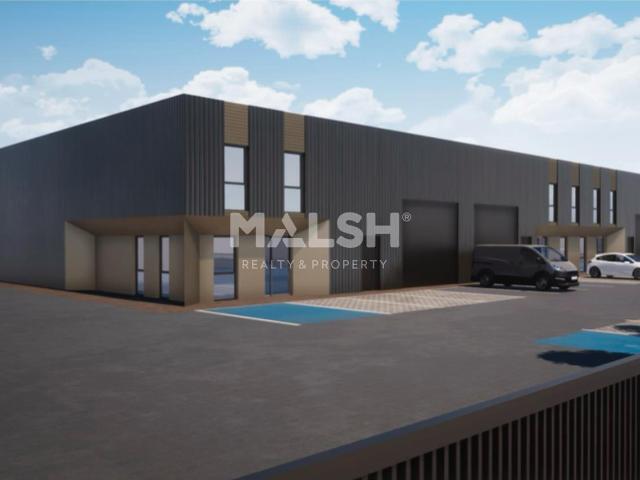 Local Commercial vente à Mâcon, Varennes-lès-mâcon