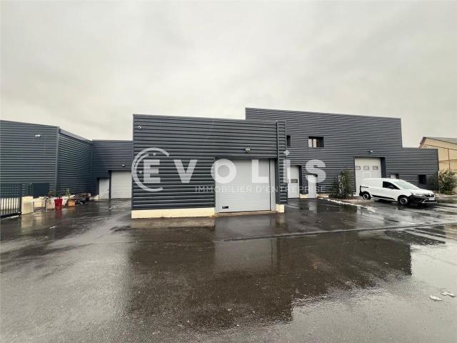 Local Commercial vente à Villefranche-sur-Saône, Rhône