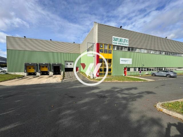 Local Commercial location à Clos-Saint-Lazare, Stains