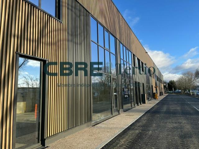Local Commercial vente à Tours, Saint-cyr-sur-loire