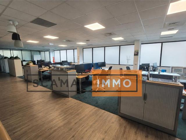 Local Commercial vente à Sarcelles, Roissy-en-france