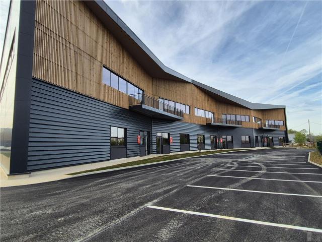 Local Commercial vente à Melun, Moissy-cramayel