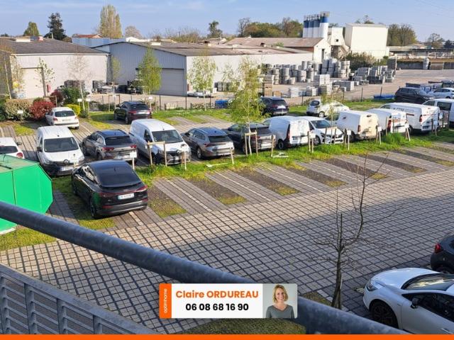 Bureau vente à Bordeaux, Artigues-près-bordeaux