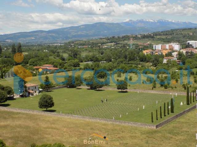 Appartamento in affitto a Ovest, Brenzone