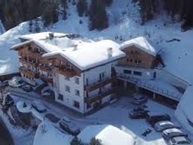 Locale Commerciale in affitto a Este, Veneto