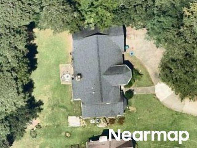 House for sale in Red Oak, Georgia