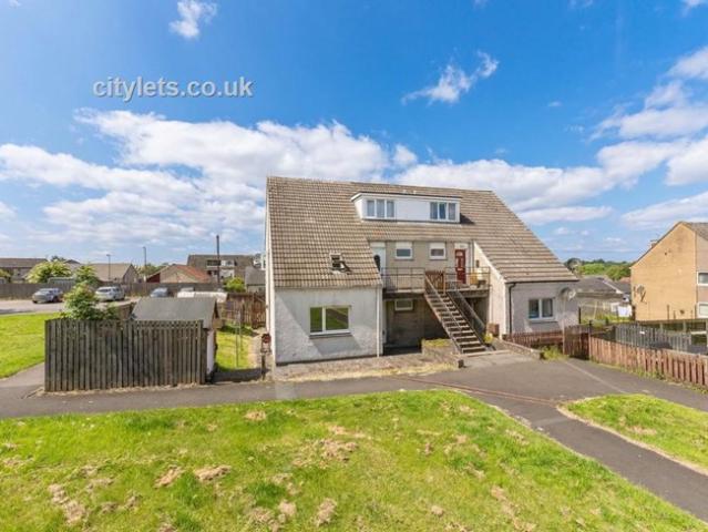 Flat for rent in Whitburn