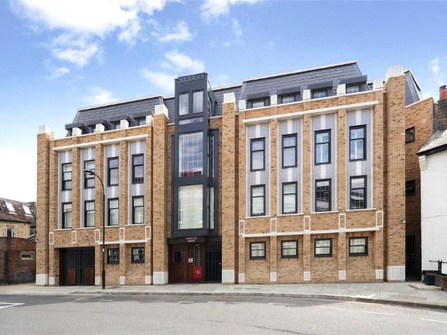 Apartment for rent in London Borough of Hammersmith and Fulham, Greater London