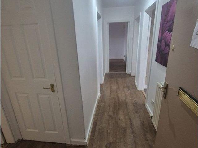 Apartment for rent in Rogerfield, Gartloch