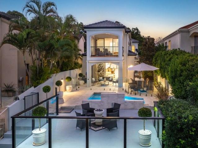 House for sale in Sanctuary Cove