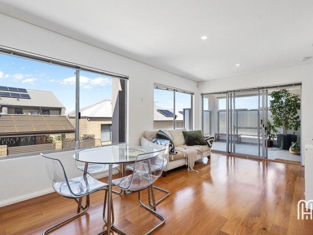 Apartment for sale in Stirling, Western Australia