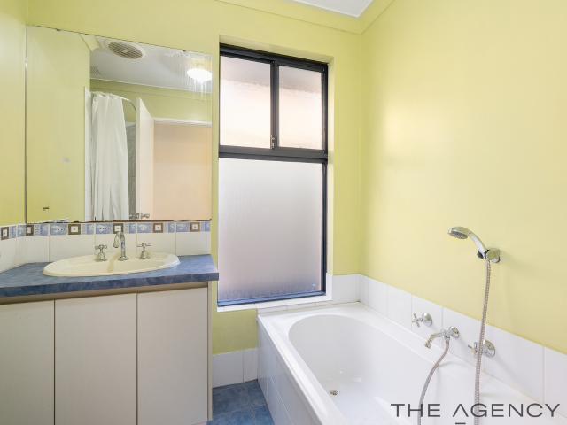 House for sale in Cloverdale, Western Australia