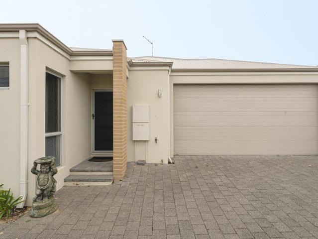 Villa for sale in Innaloo, City of Stirling