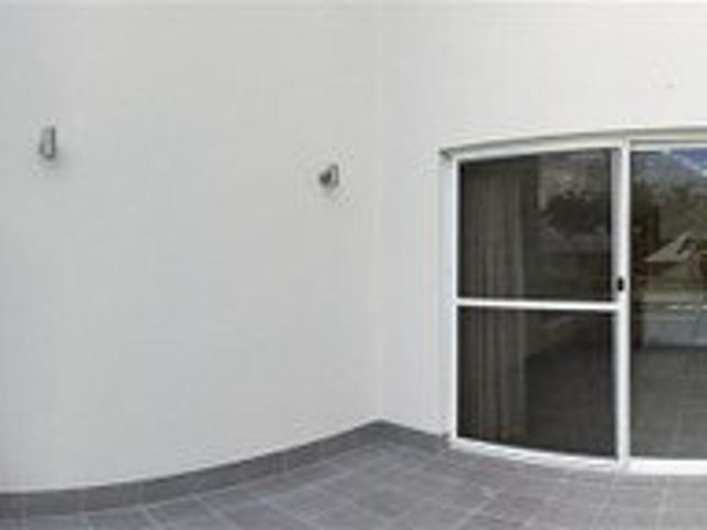 Townhouse for rent in Cockburn, Western Australia