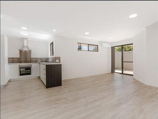 Townhouse for rent in Parklands, Western Australia