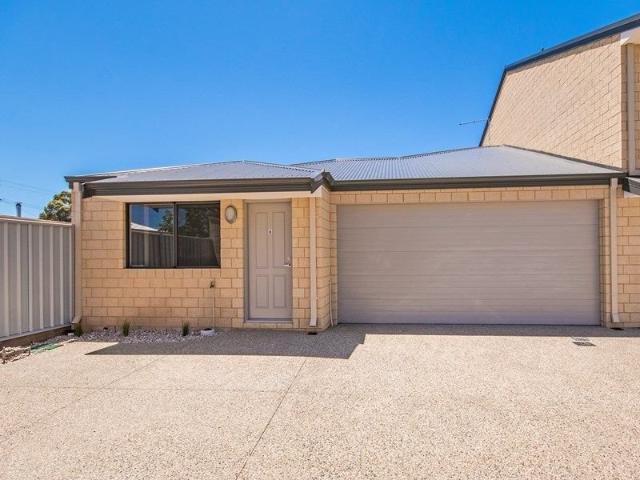 Townhouse for rent in Parklands, Western Australia