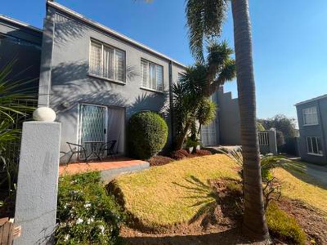 Apartment for sale in Nooitgedacht, Gauteng