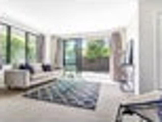 Townhouse for sale in Claudelands