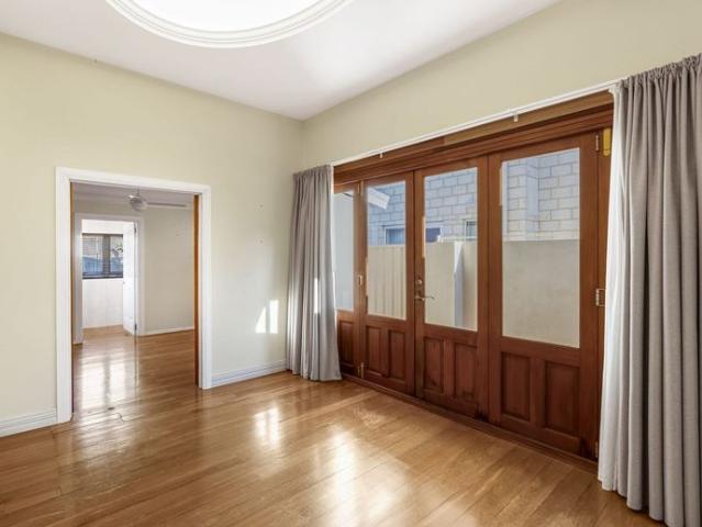Granny Flat for rent in East Victoria Park, Western Australia
