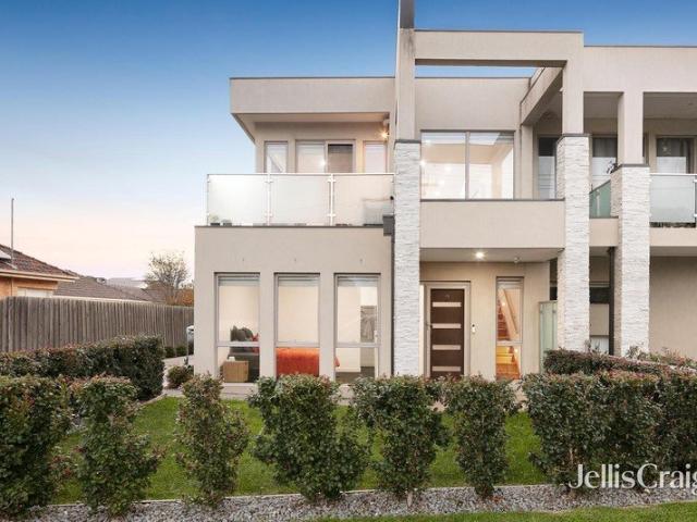 Townhouse for sale in Camerons Creek, Victoria