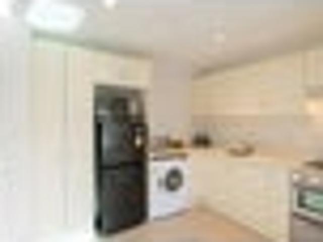 Apartment for sale in Oratia