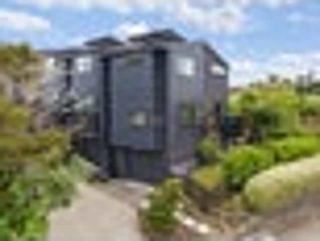 Townhouse for sale in Hillersden