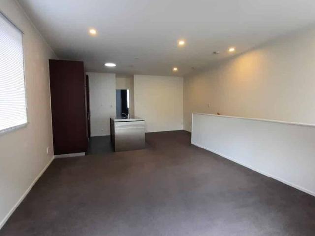 Townhouse for rent in Mount Eden, Albert-Eden