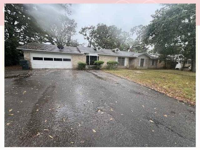 Room for rent in Tyler, Smith County