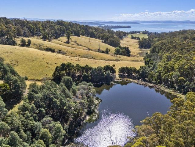 Cottage for sale in Premaydena, Tasmania