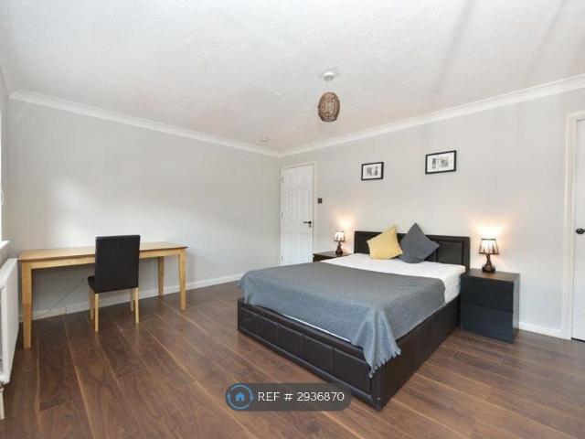 Room for rent in Millwall, Greater London