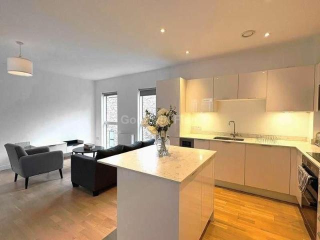 Townhouse for rent in New Islington, Manchester