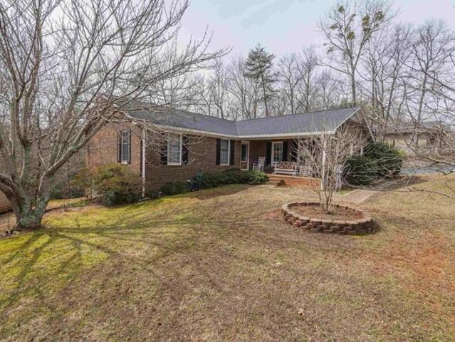 House for sale in Landrum
