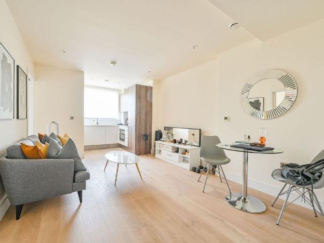 Apartment for rent in Nine Elms, Greater London