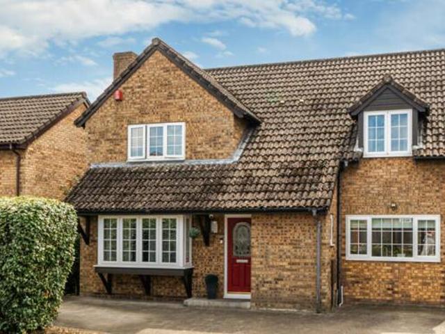 House for sale in Barton Stacey, Hampshire
