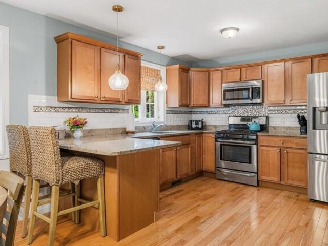 House for sale in Sherwood Glen, Raymond