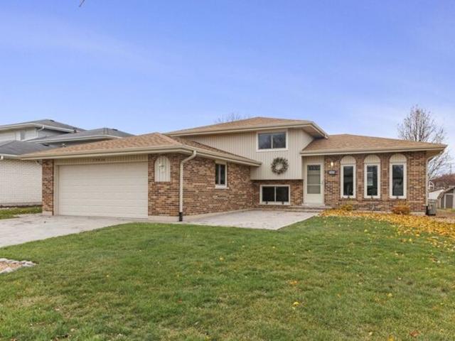 House for sale in Oak Forest, Illinois