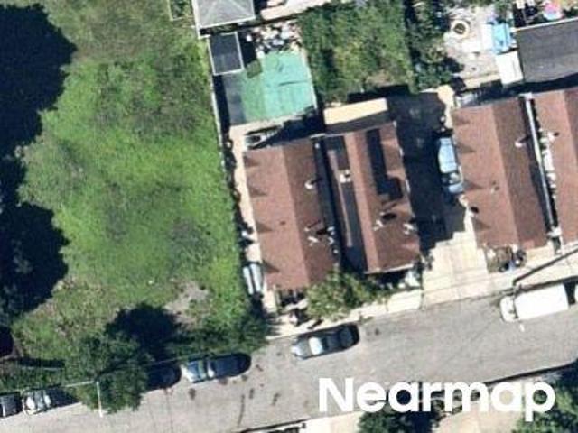 House for sale in Queens, Arverne