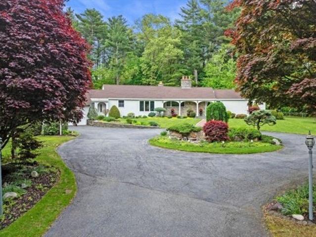 House for sale in Topsfield, Massachusetts