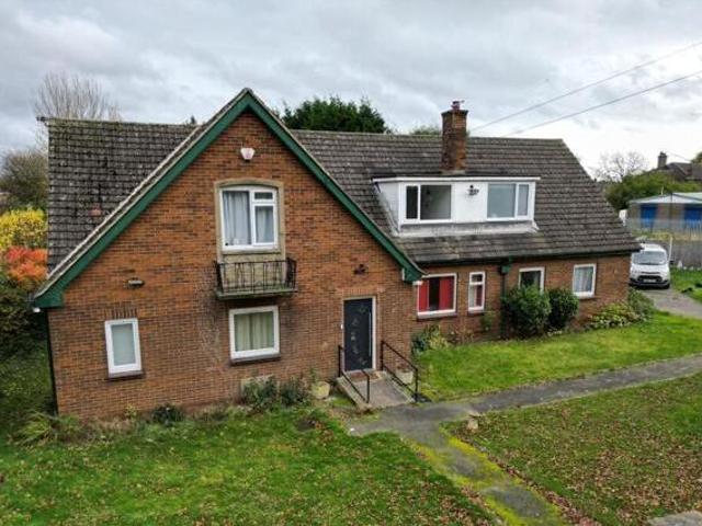 House for sale in Dalton, South Yorkshire
