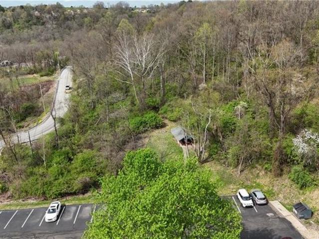 House for sale in Cheswick, Pennsylvania