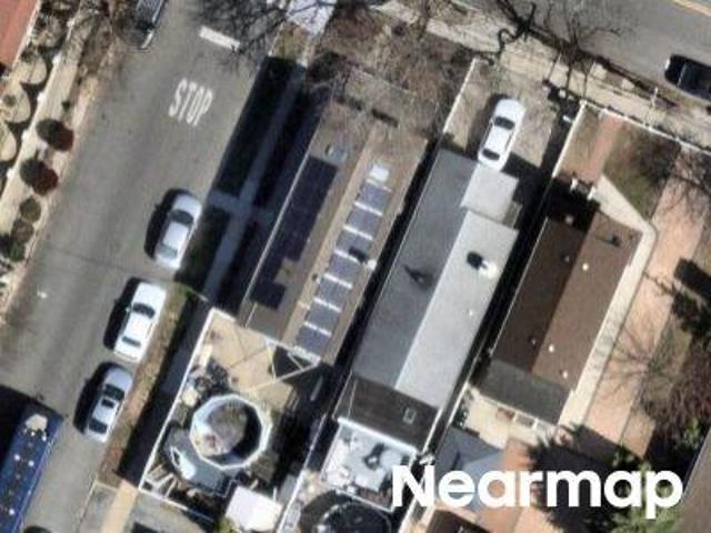 House for sale in The Bronx, Arverne