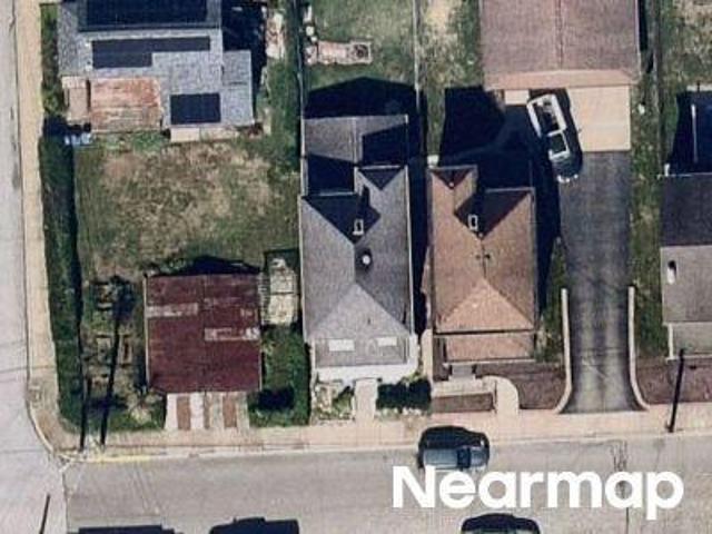 House for sale in Carnegie
