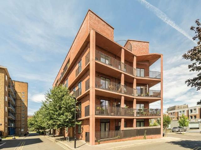 House for rent in South Hackney, Greater London