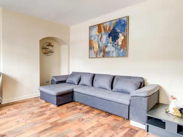 Apartment for rent in Thames View, Greater London