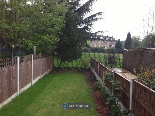 House for rent in London Borough of Havering, Greater London
