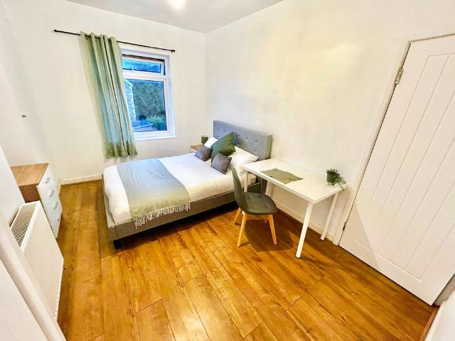 Room for rent in Feckenham, City Of Bristol