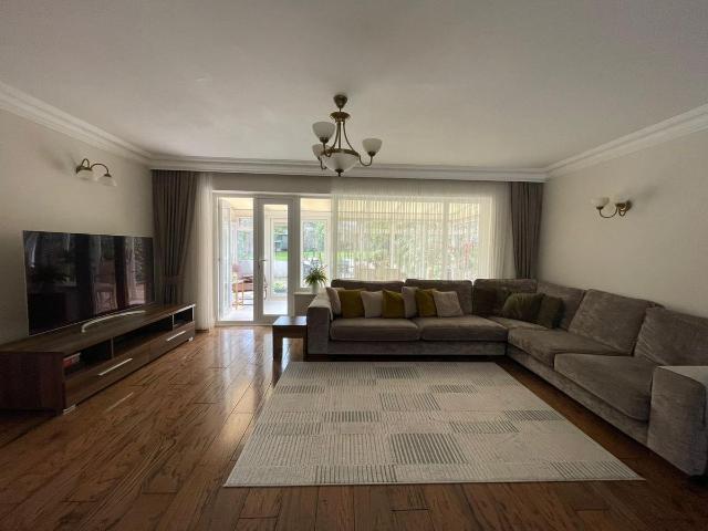 House for rent in Chigwell, Epping